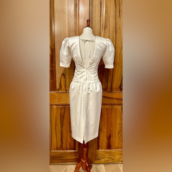 A.J. Bari - VTG 80s Structured White Satin Formal Dress/Crystal Trim - EUC 4 - Picture 7 of 17
